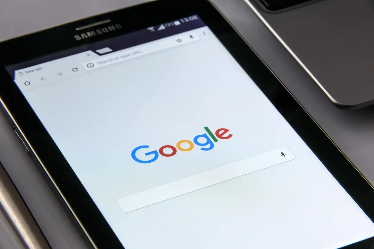 Yelp’s antitrust case against Google over search results will proceed - Courthouse News