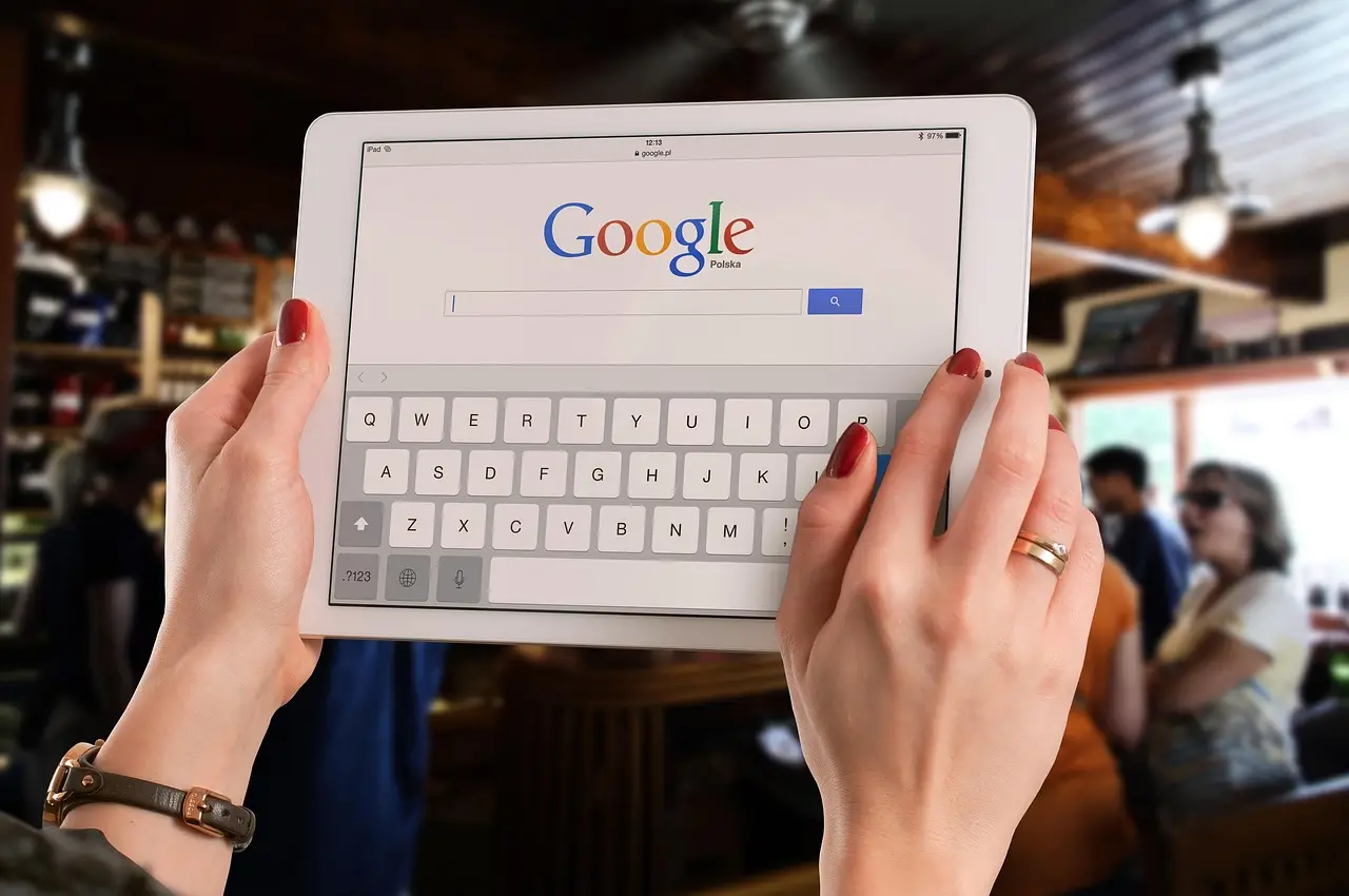 Google Explains 503s, Robots.txt Limits & Bracket URLs – SEO Pulse via @sejournal, @MattGSouthern